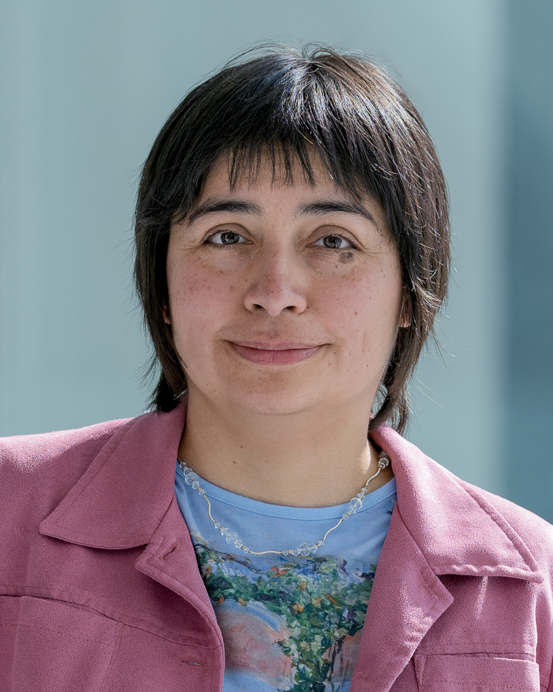 Dr. Lourdes Peña-Castillo